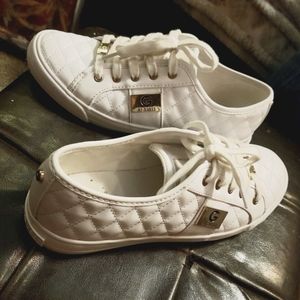 Guess tennis shoes